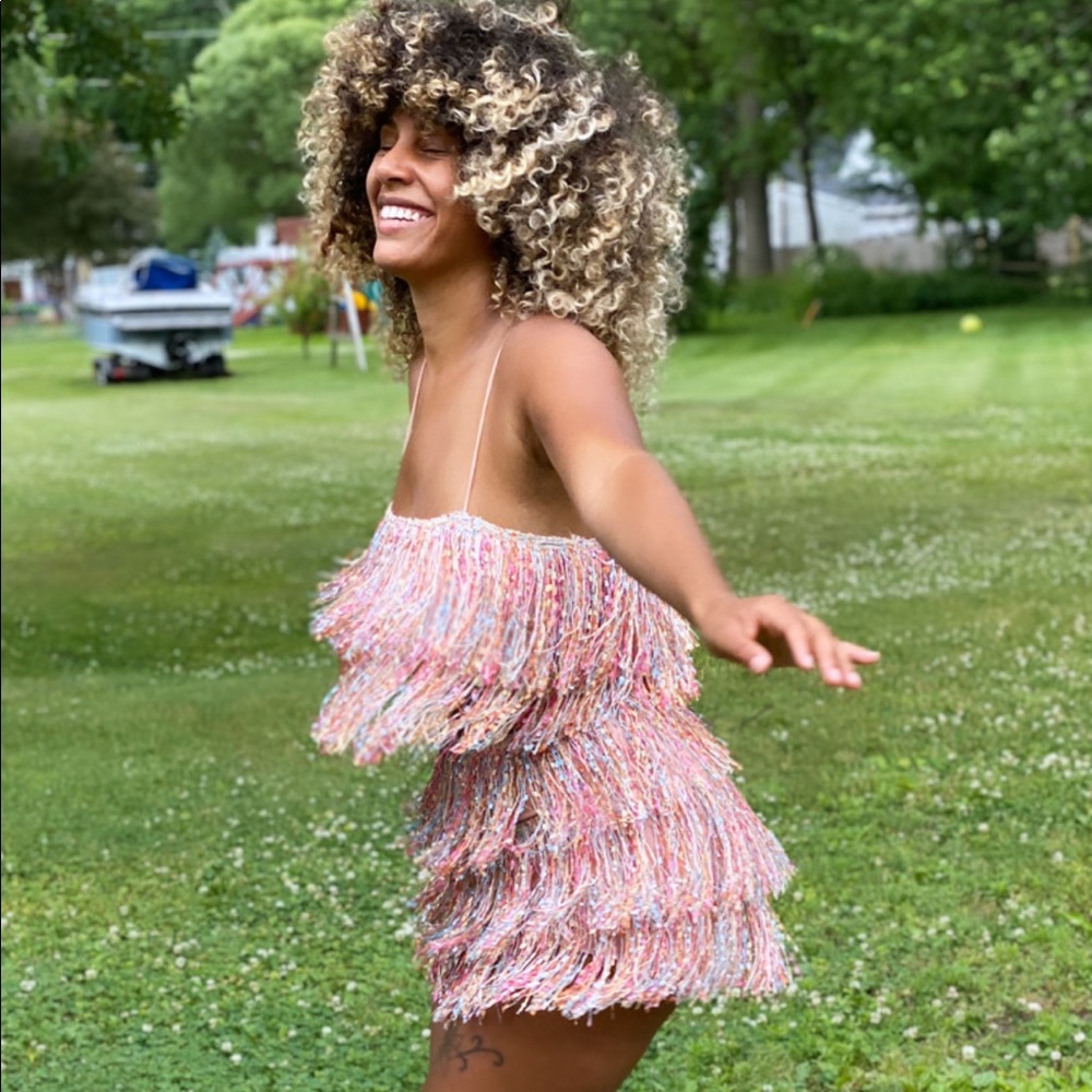SOLD ‼️ON SALE‼️fringe shorts set - Picture 3 of 3